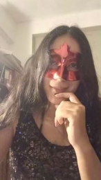 mina_xd webcam model stream image