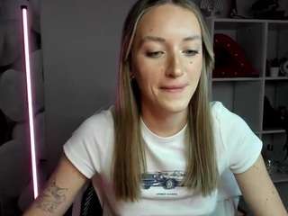 evelynblond webcam camsoda model stream image