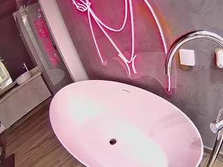 voyeurcam-casa-salsa-bathtub-pov webcam model stream image