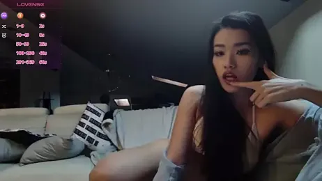 shachatteof webcam model stream image