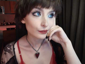 lunelucy webcam bongacams model stream image