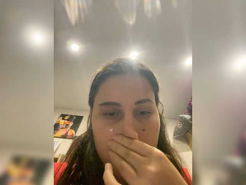LolaBanks webcam model stream image
