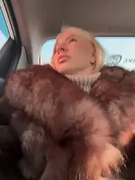 NewLale webcam model stream image