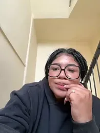 Romy_leen webcam model stream image