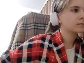 yadirabottomly webcam model stream image