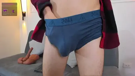 Cum_hunters webcam stripchat model stream image