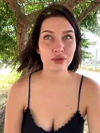KikiWatson webcam model stream image