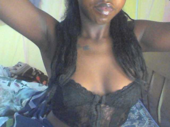 Villaria webcam bongacams model stream image