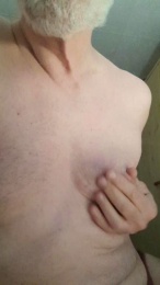 roumulus82 webcam model stream image