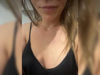 Sex-mia webcam bongacams model stream image