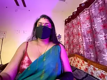 LouleyRanii webcam stripchat model stream image