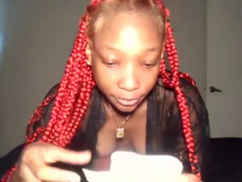 wetkyliecreams webcam model stream image