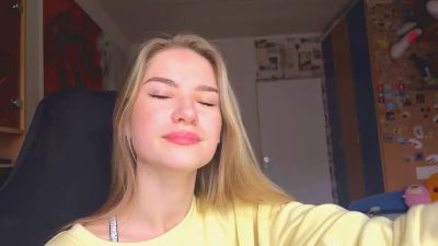 IrmaHipsley webcam model stream image