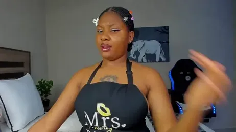 Renee-18 webcam model stream image