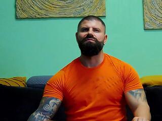 Xtream Leonard webcam model stream image