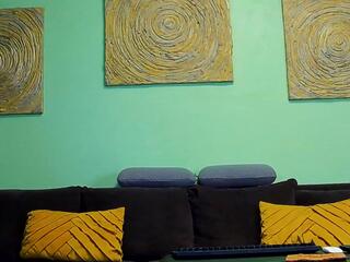 Xtream Leonard webcam model stream image