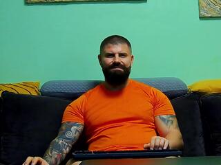 Xtream Leonard webcam model stream image