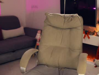 _lovly webcam model stream image