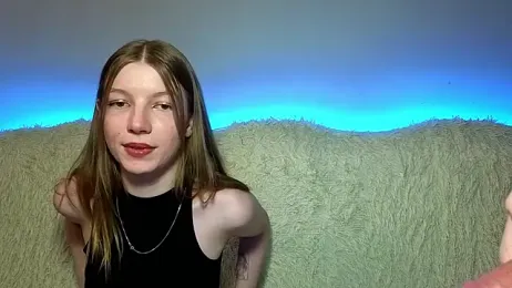 Lovirs webcam model stream image