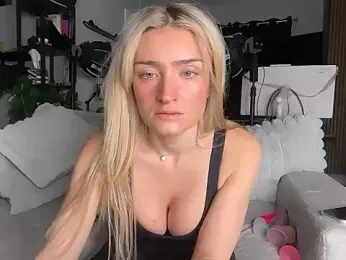 meggsworld webcam model stream image