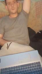 TR3c3_19 webcam model stream image