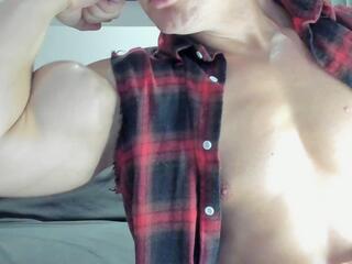 Steeve Muscle webcam model stream image
