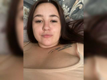 Kiss_milaTor webcam bongacams model stream image