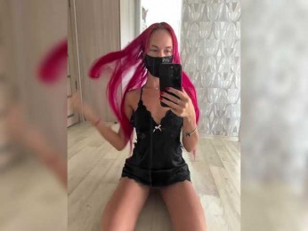 RedHair13 webcam model stream image