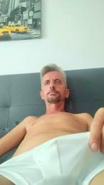 andaluz39hot3 webcam cam4 model stream image