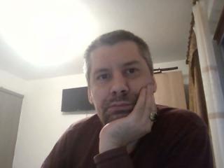 Iannis B webcam model stream image