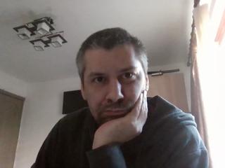 Iannis B webcam model stream image
