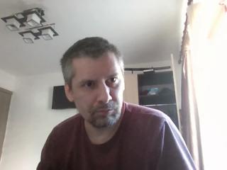 Iannis B webcam model stream image