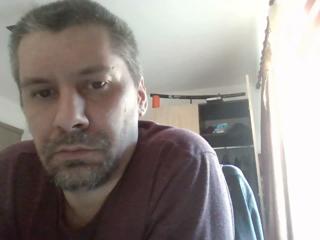 Iannis B webcam model stream image