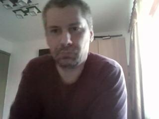 Iannis B webcam model stream image