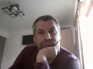 Iannis B webcam model stream image