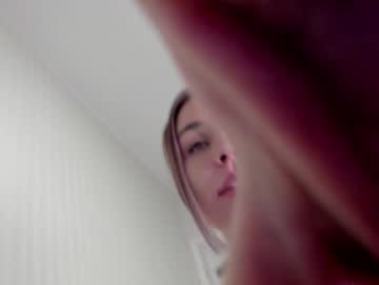 aminaswan_ webcam model stream image