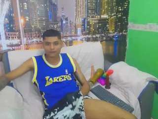 edwardklins webcam model stream image