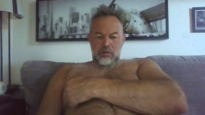 bear70s webcam model stream image