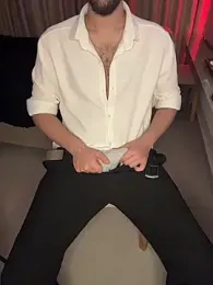 2HARDKURT webcam model stream image