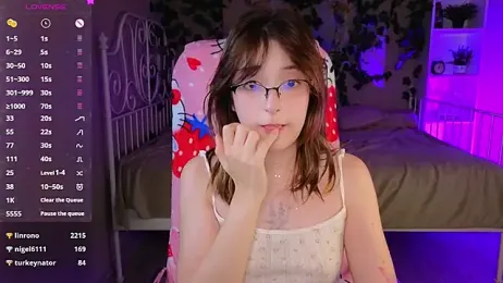 Soffi_Toffi webcam model stream image