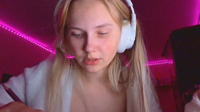 EleaseRaine webcam model stream image
