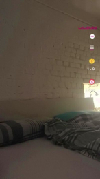 Arielviolet webcam model stream image