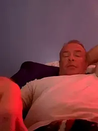 hintly webcam model stream image