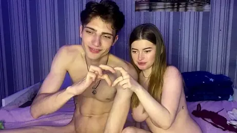 EmiliaCouple webcam model stream image