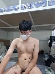 Gwencloudy webcam model stream image