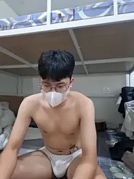 Gwencloudy webcam model stream image