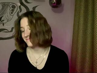 Kyong Niwa webcam model stream image