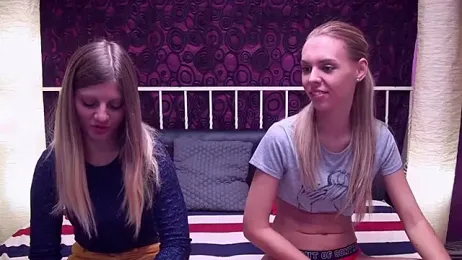 BlondeWitches webcam model stream image