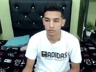 oliverttwink1 webcam model stream image