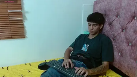 AmethystShadow17 webcam model stream image
